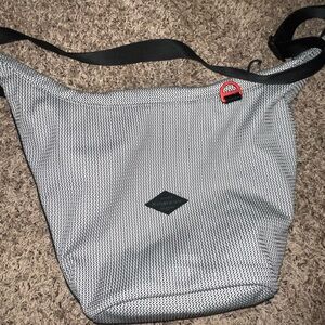 Sherpani Women’s Crossbody Bag - Gray/Black Pattern